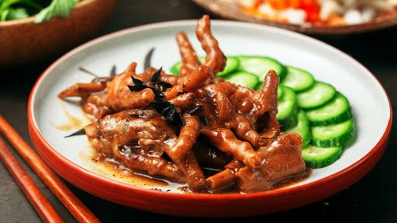 Ăn chân gà có tốt không? 8 tác dụng của chân gà tốt cho sức khỏe